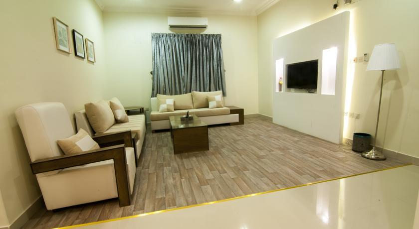 Terhal Hotel Suites Ha'il Bilik gambar